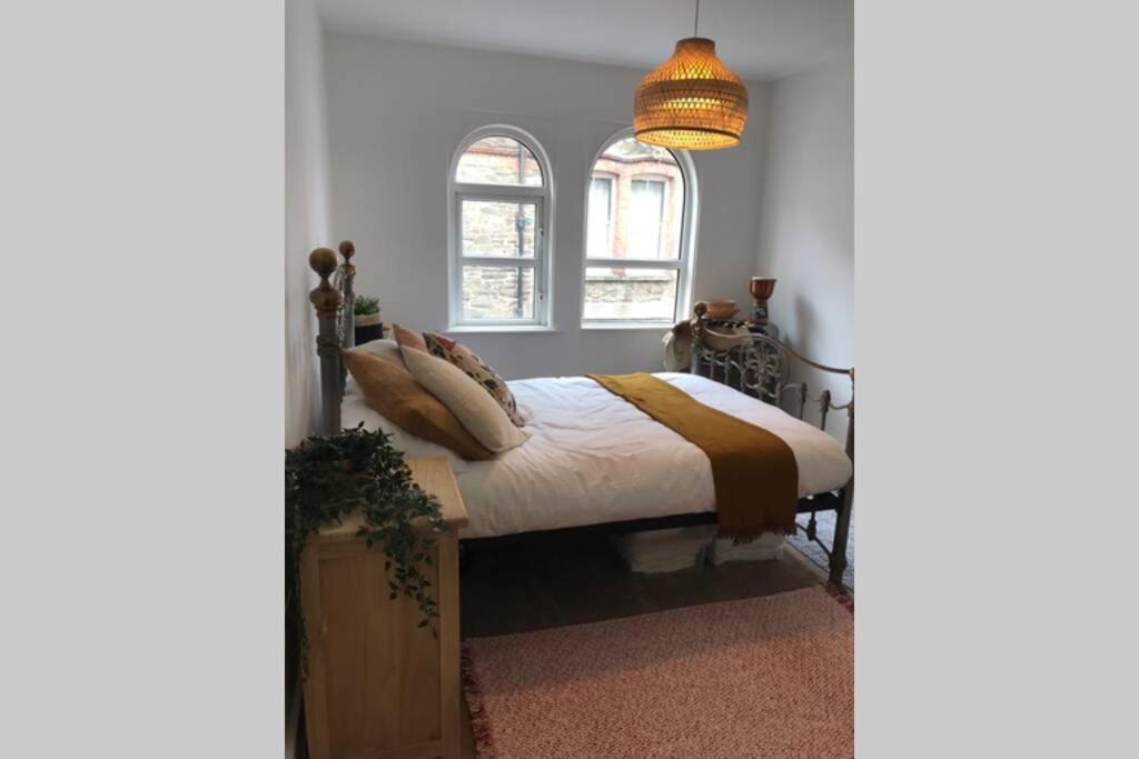 Beautiful 2 Bed Flat In The Heart Of Lynton Devon Appartement Buitenkant foto