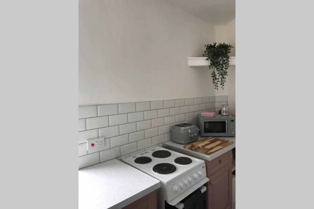 Beautiful 2 Bed Flat In The Heart Of Lynton Devon Appartement Buitenkant foto